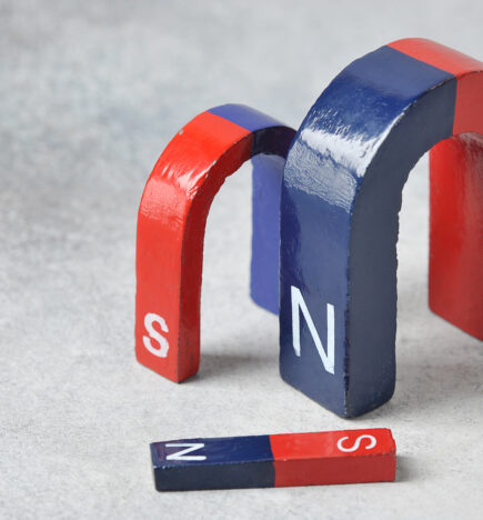 Horse Shoe Magnet with North and South Pole